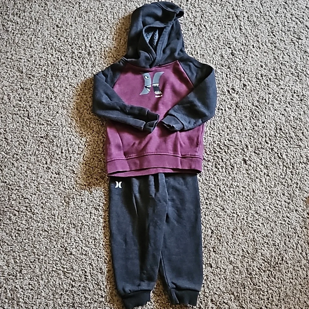 Boy Activewear sets - Picture 3 of 4